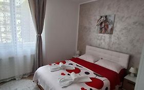 Apartament Ultra Central Marly Gura Humorului